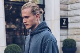 See more ideas about european soccer players, loris, long hair styles men. Liverpool S Loris Karius Trolled Over Tweet Before Cl Final