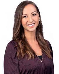 Whitney Rosen's Instagram, Twitter & Facebook