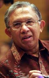 Anwar Nasution - iPhA/Abdul Rauf. Oleh: Reni Herawati. ekonomi - Kamis, 8 Mei 2008 | 10:06 WIB. INILAH.COM, Jakarta - Ketua BPK Anwar Nasuition meresmikan ... - 27185
