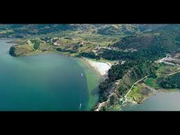 Laguna De Tota Departamento De Boyaca Y Su Playa Blanca Youtube Laguna De Tota Paisajes De Colombia Playa