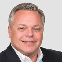 Thomas Maness's Instagram, Twitter & Facebook