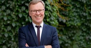 What is the idea behind it? Forschen Mit Kita Kindern Erfahrungen Aus Der Praxis Haus Der Kleinen Forscher Klischeefreie Berufs Und Studienwahl