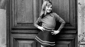 Princess diana worked as a cleaner for just £1 an hour before she married prince charles. Was Princess Diana A Commoner Before Marrying Prince Charles Biography