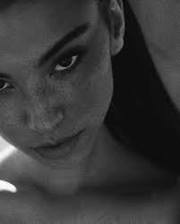 MXDVS — Laurel Thoma by Marcus Hyde