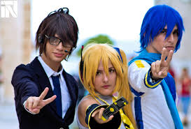 Para compartir una imagen de rosas, sólo da clic en alguno de los botones debajo de la. Otakus Invaden La Habana Tremenda Nota