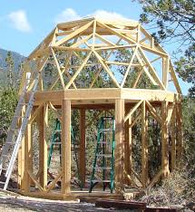 Small Round Dome Cabin Built With Econodome Frame Kit Geodesic Dome Homes Dome House Geodesic Dome
