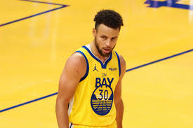 Wardell stephen steph curry ii is an american professional basketball player for the golden state warriors of the national stephen curry. Career High 62 From Steph Curry Lifts Warriors Over Blazers Blazer S Edge