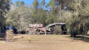 2 killed, 1 rescued in Yulee trailer-house fire Monday morning