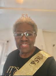 The rest of the spread at Ma's , Mom Mom 's, Grandma's and Great Grand ma's  ... All the same person.... Barbara Mears