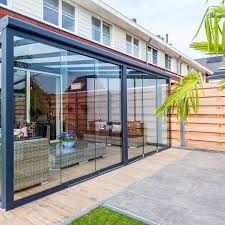 Sommergarten Aus Aluminium Mit Glasschiebewanden In 2020 Sommergarten Terrassendach Garten
