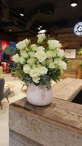 Flower arrangement for reception area. Reception Flowers For Your Office Flowers With Essence