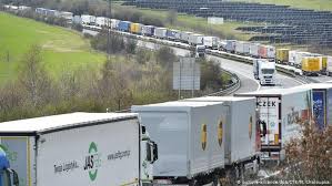 Estos son dinamarca, polonia, república checa, austria en la parte oeste comparte la frontera con los países bajos, bélgica, luxemburgo y francia. Coronavirus Todo Lo Que Hay Que Saber Sobre La Reapertura De Las Fronteras De Alemania Coronavirus Dw 14 05 2020