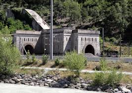 Maybe you would like to learn more about one of these? Simplontunnel Wikipedia