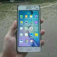 Spesifikasi galaxy grand prime yang lainnya tidak terlalu istimewa hp samsung terbaru ini memiliki ukuran layar sebesar 5 inci beresolusi 960 x 540 piksel menggunakan panel layar amoled sebagaimana di perangkat high end tetapi galaxy grand prime hanya menyuguhi resolusi 540. Samsung Grand Prime Free 1 Hp Samsung Samsung Galaxy Grand Prime Shopee Indonesia