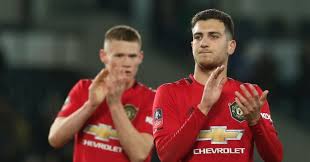 Atualmente joga pelo manchester united. Dalot Rooting For Man Utd Despite Loan Switch To Ac Milan