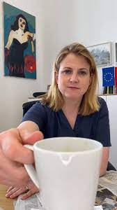 Von ratenzahlungen, aktienindizes und dem selbstbestimmten leben. Beate Meinl Reisinger Verified Facebook Page
