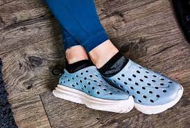 These brands are great for urban explorers who need a stylish and comfortable pair of shoes to pull off an entire day of walking. Best Walking Shoes Most Comfortable Shoes 2021