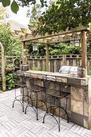 Small Patio Decorating Ideas That Make Your Deck Into An Outdoor Oasis Outdoor Patio Decor Outdoor Decor Small Pergola