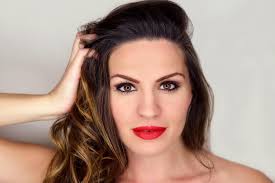 Saturday 4th October we have a live singer for you .Its Laura's first time  performing at the scrappy so come along and watch this talented performer .