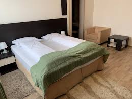 Pensiunea armonia by aristocratis va asteapta cu un personal competent, atent, mereu disponibil si va ofera o gama completa de servicii de cea mai buna calitate: Armonia By Aristocratis Targu NeamÈ Updated 2021 Prices