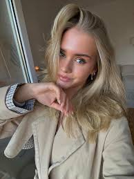 Anzeige| Trench weather again, and I'm not mad about it 🍂✨ @lounge_