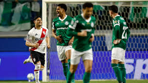 ¡River Plate Empata la Serie! Resumen del Vibrante Partido vs. Palmeiras - Imagen principal del artículo