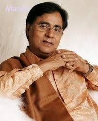 MY TRIBUTE TO GHAZAL MAESTRO JAGJIT SINGH ON HIS 79TH BIRTH ANNIVERSARY  (8.2.2020) Jab kisi se koi gila rakhna......(Ghazal –Jagjit Singh) Cover by  Dr Sridhar Saxena Credits Lyrics: Nida Fazli Composition and