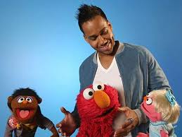 Who will prevail in this battle of prince royce vs romeo santos ? Latin Stars Romeo Santos And Prince Royce Debut On Social 50 Chart