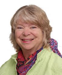 AAIE Murphy-Barrena Appointed AAIE Executive Director Chen: More than One  Leading Edge in Educational Innovation