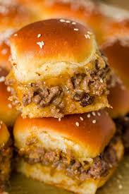 Cheeseburger Sliders Are Juicy Cheesy And Beefy And Everything We Love About Burgers Sliders Are Quick And E 30 Min Meals Cheeseburger Sliders Slider Recipes