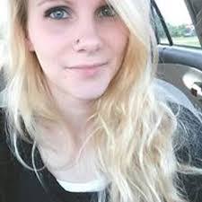 Cassandra Brady's Instagram, Twitter & Facebook