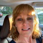 Shannon Peek's Instagram, Twitter & Facebook