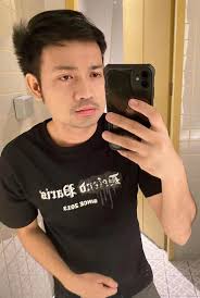 Looking for a man who can help me in my studies and love me