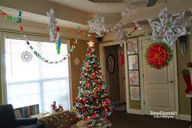 It symobilizes a website link url. Deck The Halls With Paper 3d Snowflakes And Paper Chains