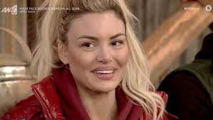 Αυτή η παίκτρια αποχωρεί την κυριακή. H Farma Ebale Fwtia H Ale3andra Panagiwtaroy Me To Se3i Kolan Ths Kalimeraellada Gr