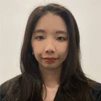 Vikki Tang's Instagram, Twitter & Facebook