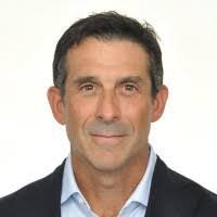 Kelley Perry's Instagram, Twitter & Facebook