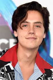 Полное имя — коул митчелл спроус (cole mitchell sprouse). Cole Sprouse Spotted Someone Googling Cole Sprouse Right In Front Of Him Teen Vogue