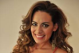 Ante esta situación el canal envió un comunicado en que señalaron que de corroborarse la participación del. Flavia Fucenecco Biografia Model And Television Presenter Who Became A Panelist For The Chilean Series Nessun Dorma