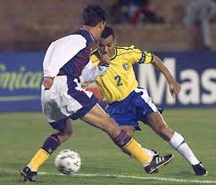 Hablamos con daniel zovatto, director regional de idea internacional para américa latina y el caribe, sobre las reciente detenciones políticas en nicaragua. Brazil 7 Venezuela 0 In 1999 In Ciudad Del Este Paraguay Cafu Takes On Jorge Rojas In Group B At Copa America