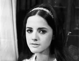 Atriz filha de marieta severo!!!! Marieta Severo Lembra O Dia Em Que Foi Apedrejada Por Causa Da Globo