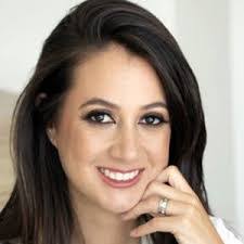 Emilia Ponce's Instagram, Twitter & Facebook