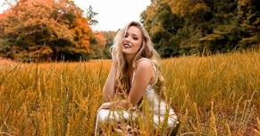 Emily Ann Roberts (21+ Event)