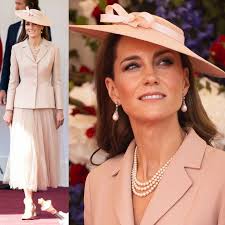 I love this shade of blue