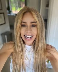 Faye Power Shoulder Polo