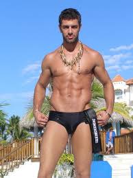 Vino el amor festejó a christian de la campa en su cumpleaños el actor de los labios más sexys celebró su cumpleaños número 35 con sus compañeros de telenovela. Pin On Gay Days