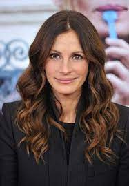 Photos Of Julia Roberts Blowout Hair Julia Roberts Hair Long Hair Styles