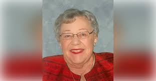 Ashley Epping's Instagram, Twitter & Facebook