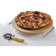 Maybe you would like to learn more about one of these? Amazon Com Ovente Juego De Piedra De Pizza Plana De Ceramica De 13 Pulgadas Con Cortador De Corteza Rueda Y Estante De Metal Mango Compacto Facil Almacenamiento Portatil Para Asar A La Parrilla De