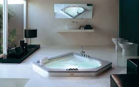 Le vasche idromassaggio sono diventate un must have per chi vuole trasformare il proprio bagno in un luogo dove concedersi piacevoli pause fino a una decina di anni fa le vasche idromassaggio bagno erano appannaggio delle persone facoltose ma attualmente il loro costo medio di mercato è. Vasca Idromassaggio Angolare Aura Corner 140 Jacuzzi